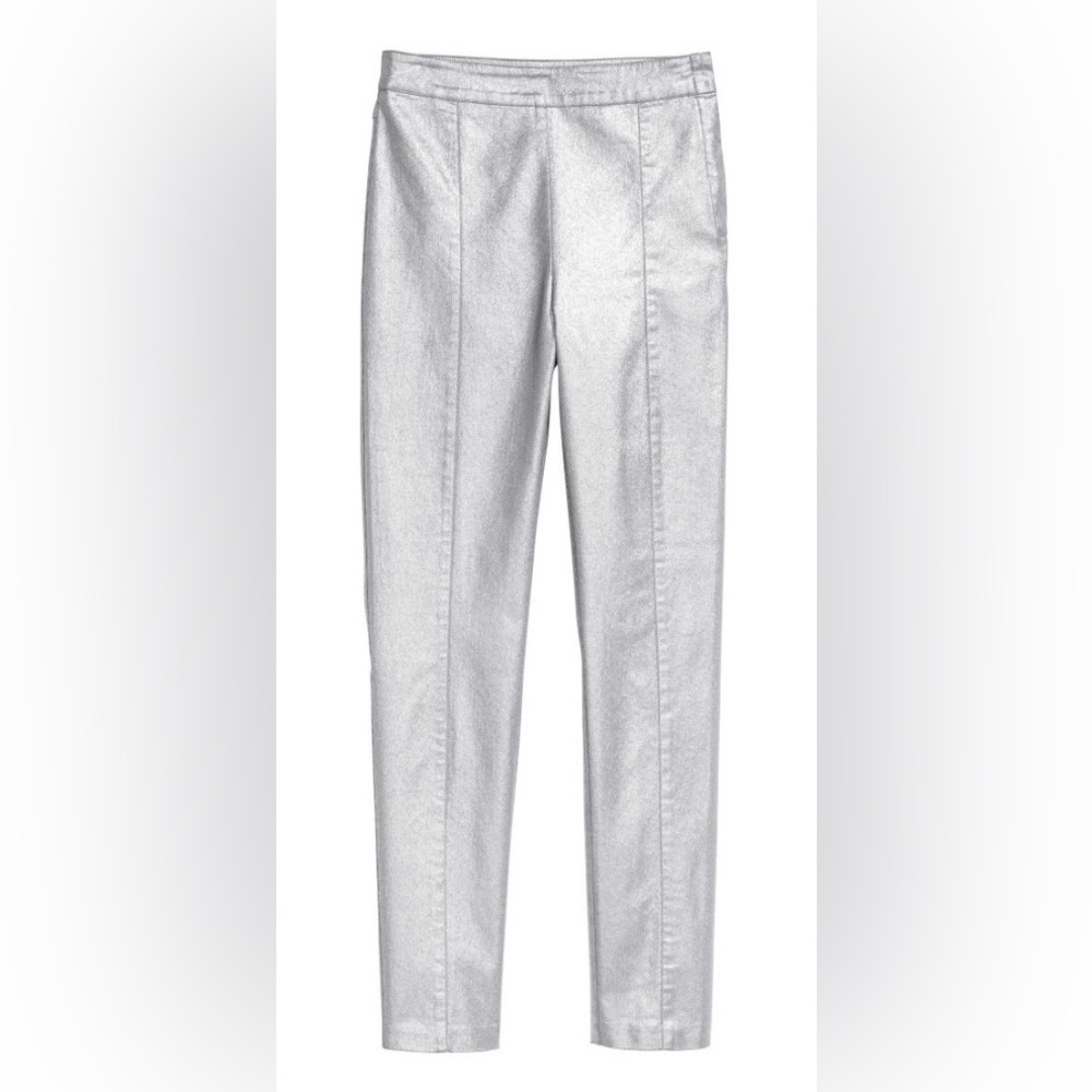 NWT - shiny night time silver coated hot pants - side zipper